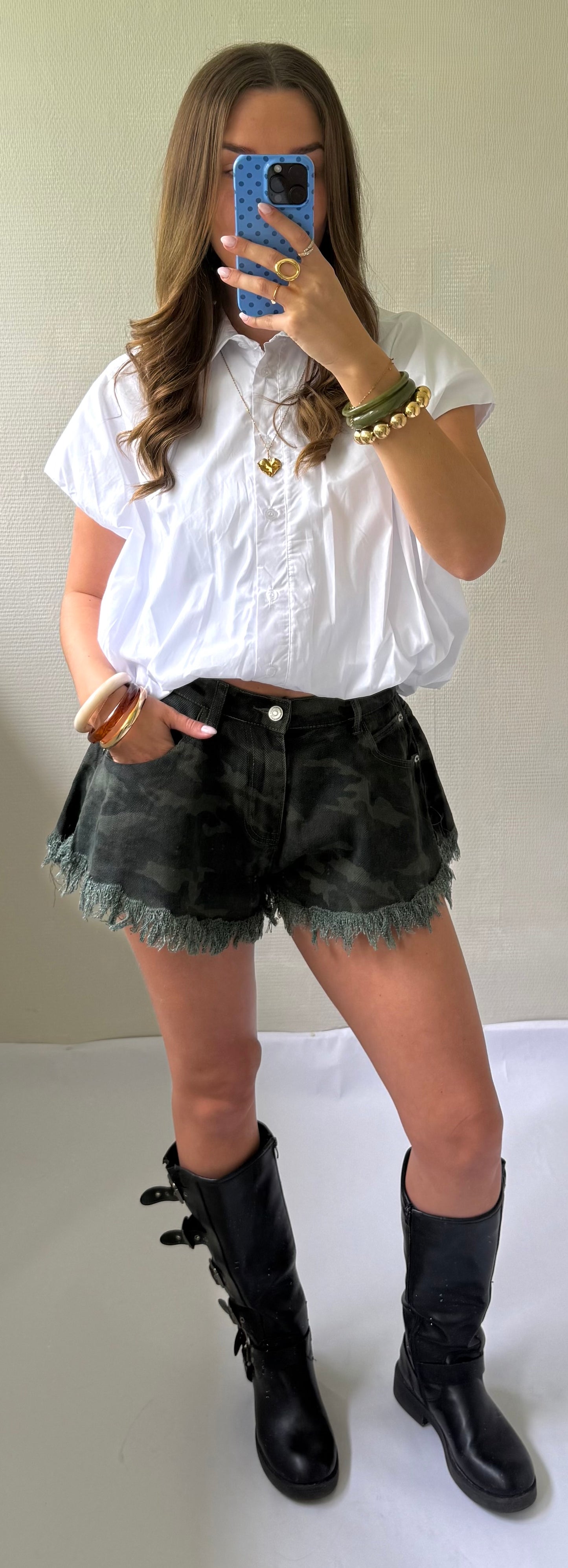 Cropped blouse wit
